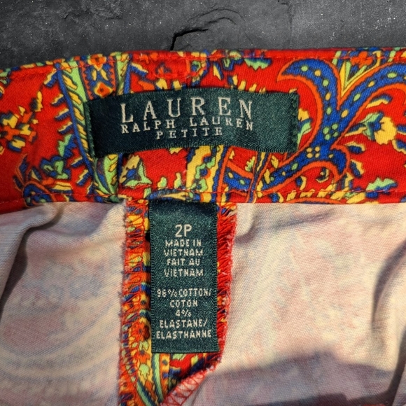 Lauren Ralph Lauren Red Paisley Straight Leg Women's Slacks sz 2P - Picture 3 of 5